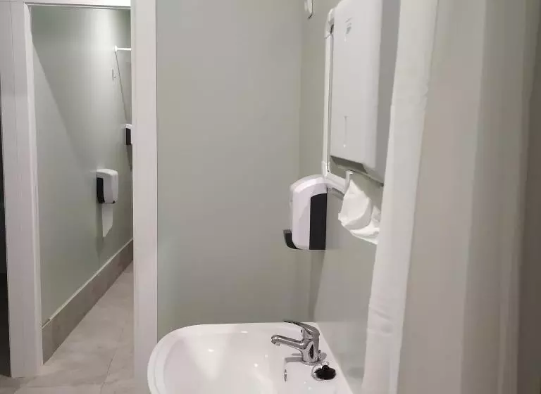 ペンション Albergue Albor