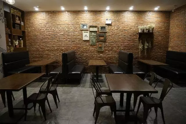 ホテル James Joyce Coffetel Shijiazhuang Railway Station