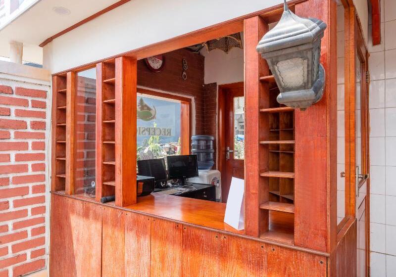 הוסטל Capital O 1541 Puri Cikole Asri