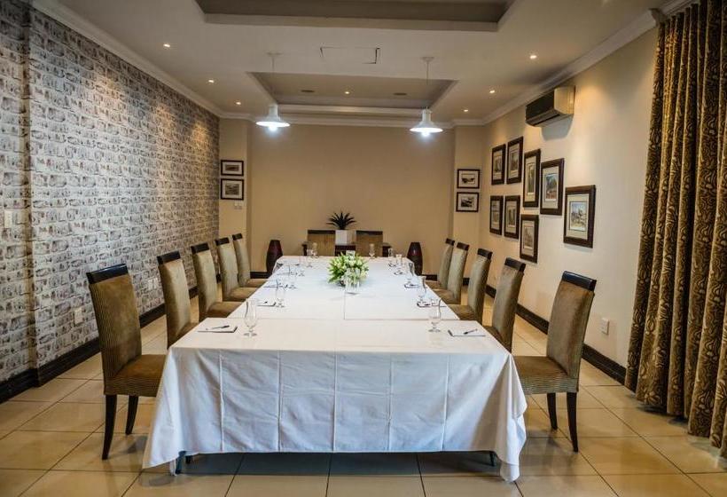 هتل Royal Solwezi