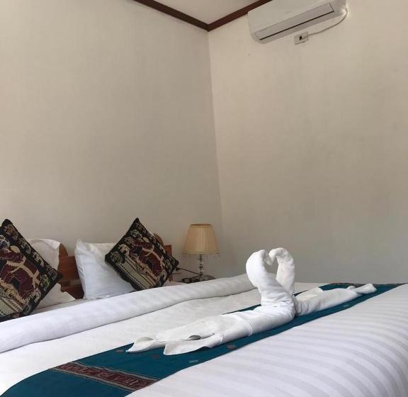 بنسيون Nam Ou View Villa