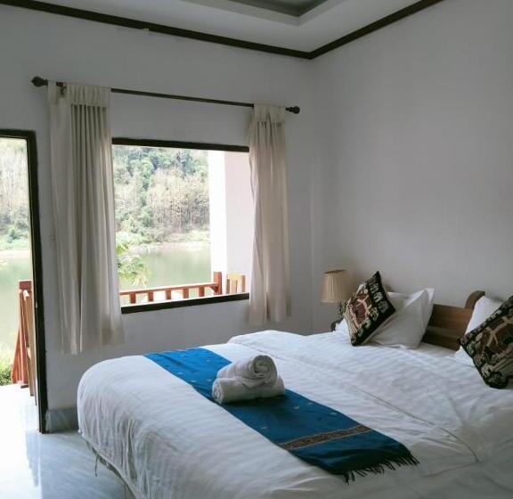 بنسيون Nam Ou View Villa