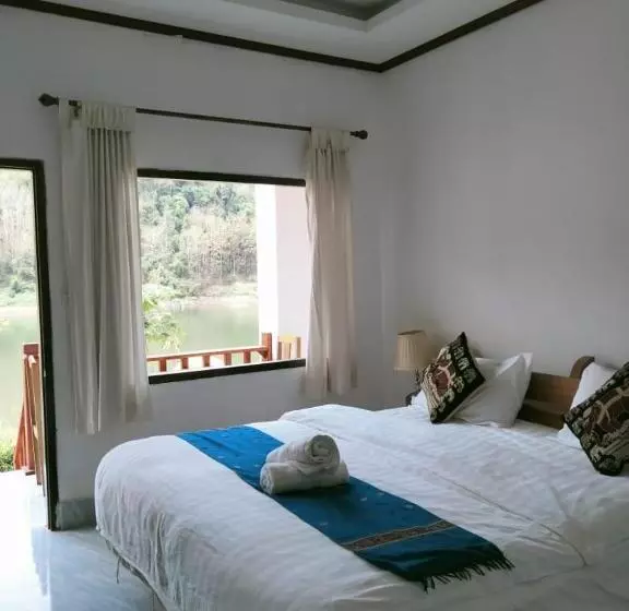 ペンション Nam Ou View Villa