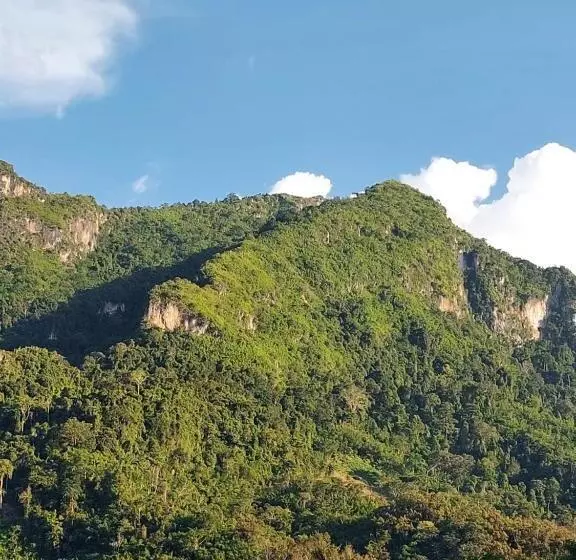 ペンション Nam Ou View Villa