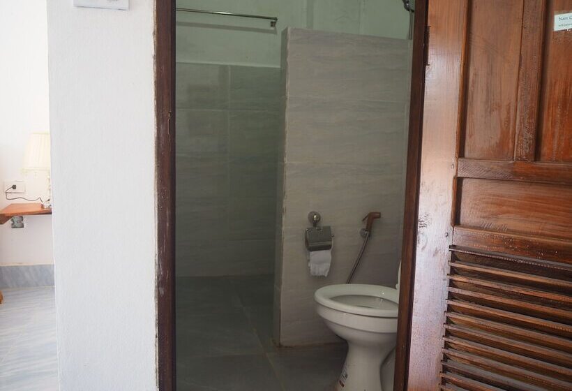 بنسيون Nam Ou View Villa