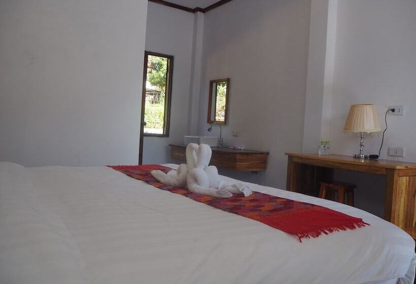 بنسيون Nam Ou View Villa