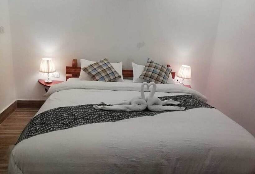 بنسيون Nam Ou View Villa