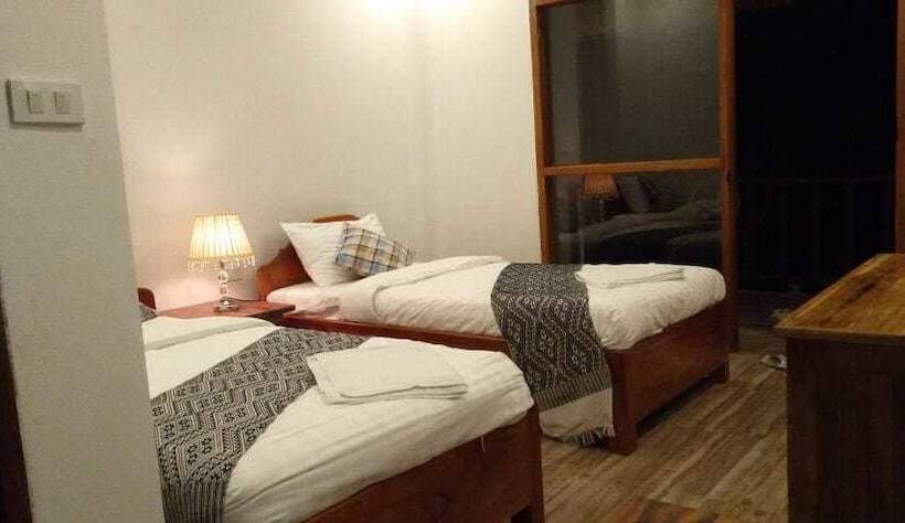 بنسيون Nam Ou View Villa