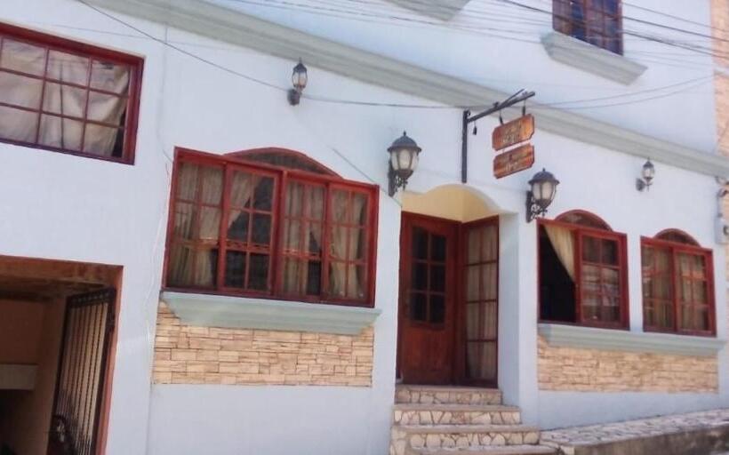 هتل Cuna Maya B Y B