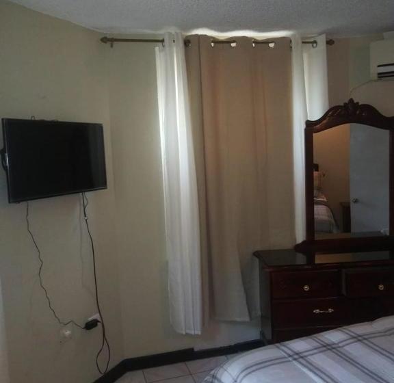 Rosi Ocean Sand Hotel Apt