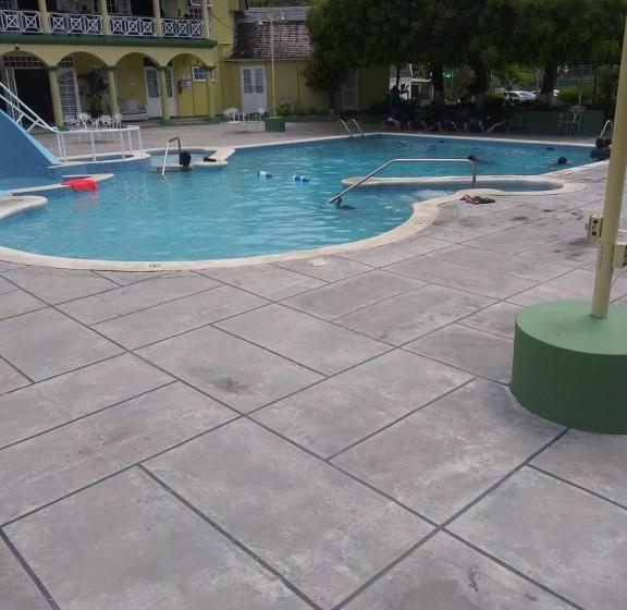 Rosi Ocean Sand Hotel Apt