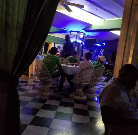 Rosi Ocean Sand Hotel Apt