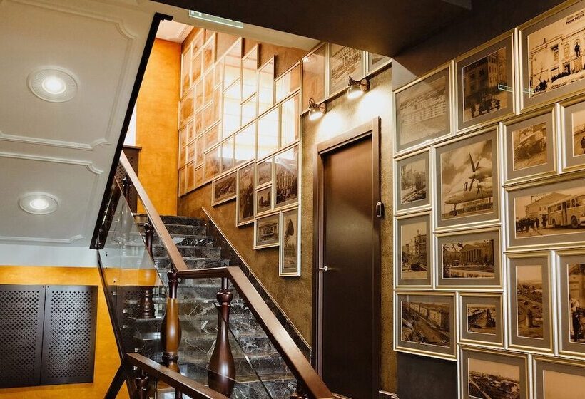 هتل Tom River Plaza