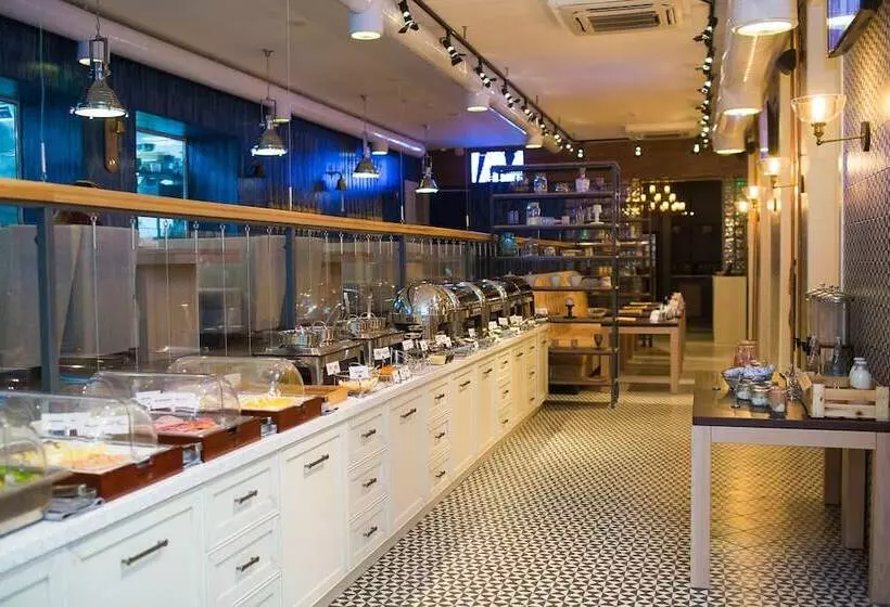 ホテル Tom River Plaza