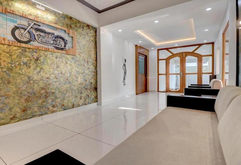 فندق Treebo Petals Suites