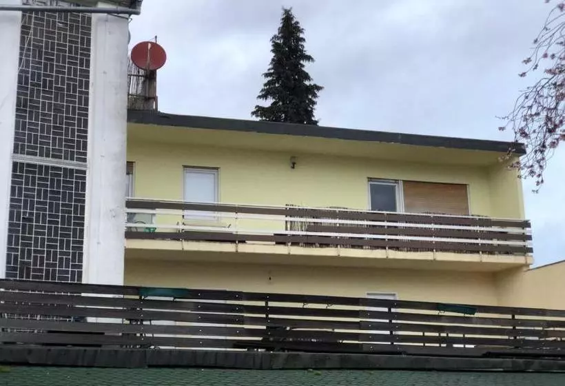 Hotelli Apartments & Rooms Bad Soden