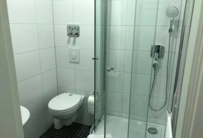 Hotelli Apartments & Rooms Bad Soden