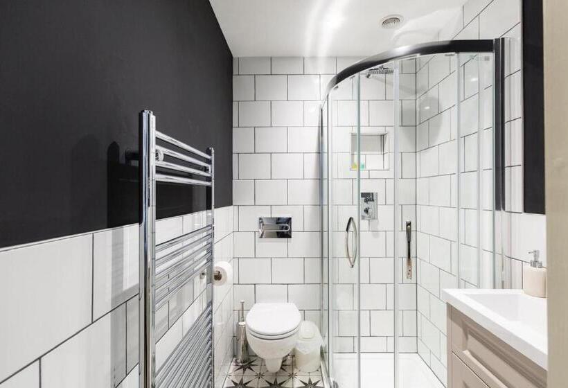 ベッドアンドブレックファースト The Fromeway