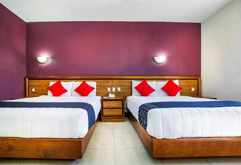Capital O Hotel Casa Blanca, Morelia