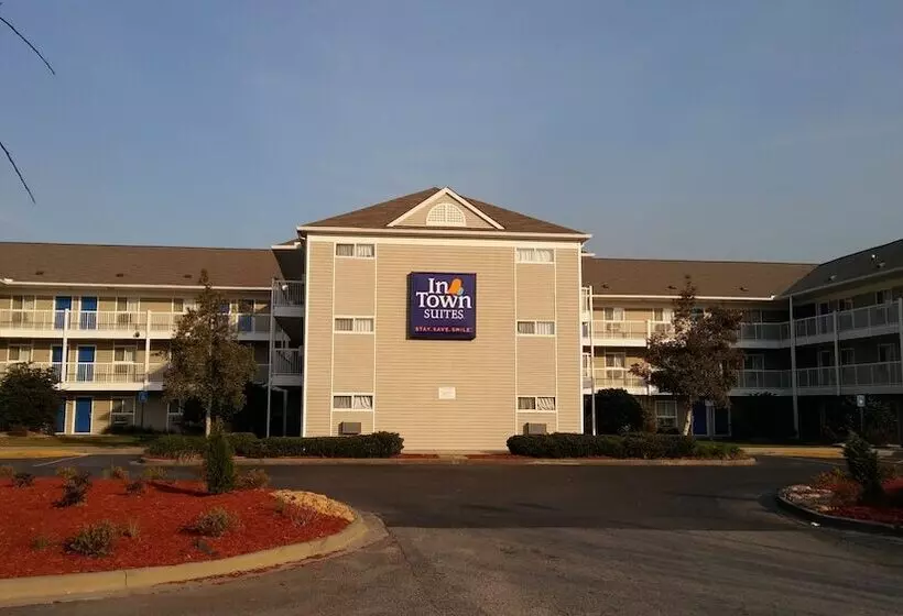 ホテル Intown Suites Extended Stay Savannah Ga