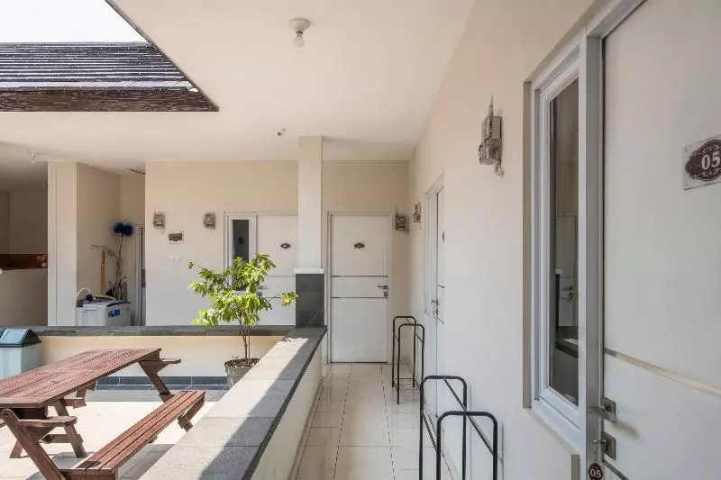 Hotel Koolkost Near Stikes Cirebon