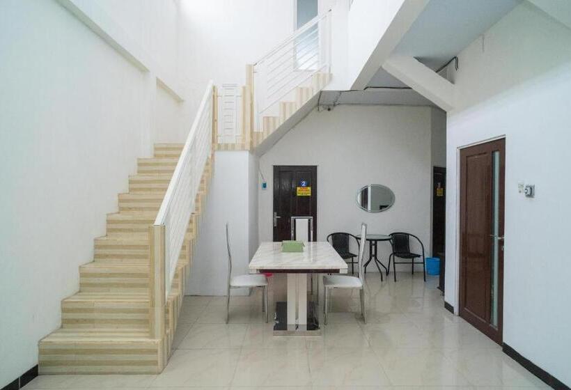 펜션 Reddoorz Syariah Near Jalan A Yani Km 8 Citraland