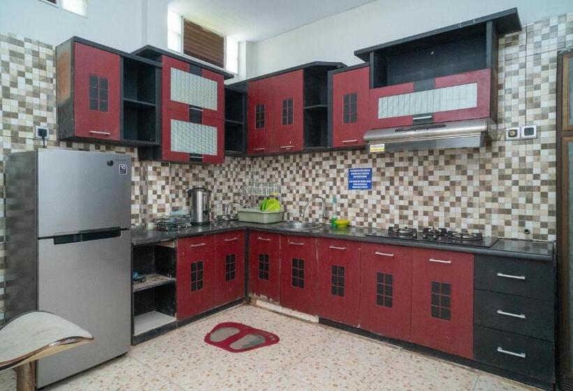 펜션 Reddoorz Syariah Near Jalan A Yani Km 8 Citraland