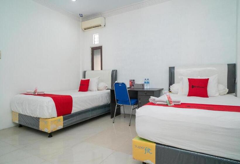 펜션 Reddoorz Syariah Near Jalan A Yani Km 8 Citraland