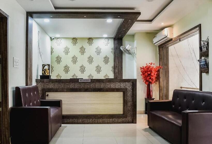 Hotel Capital O Jai Adisson