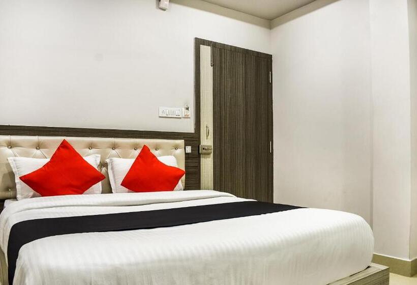 Hotel Capital O Jai Adisson