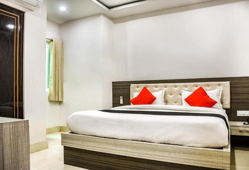 Hotel Capital O Jai Adisson