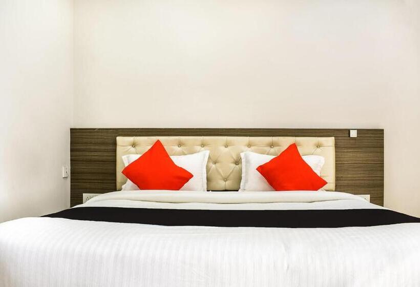 Hotel Capital O Jai Adisson