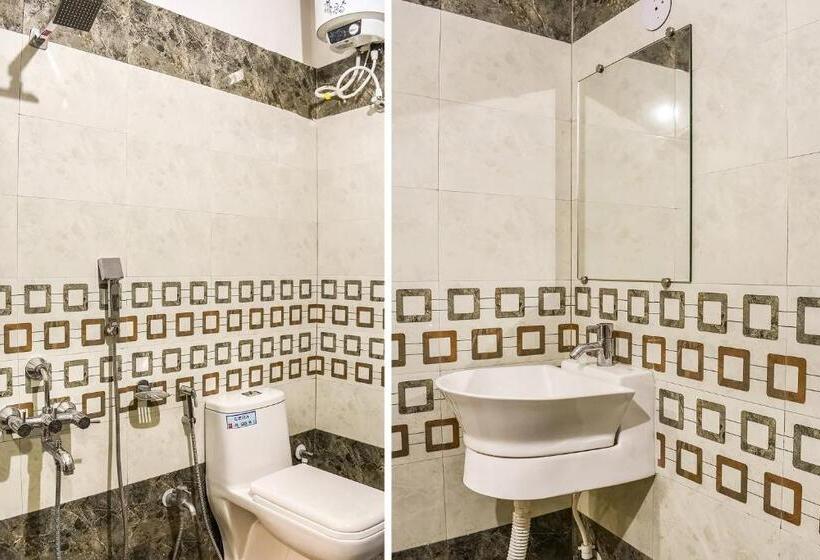 Hotel Capital O Jai Adisson