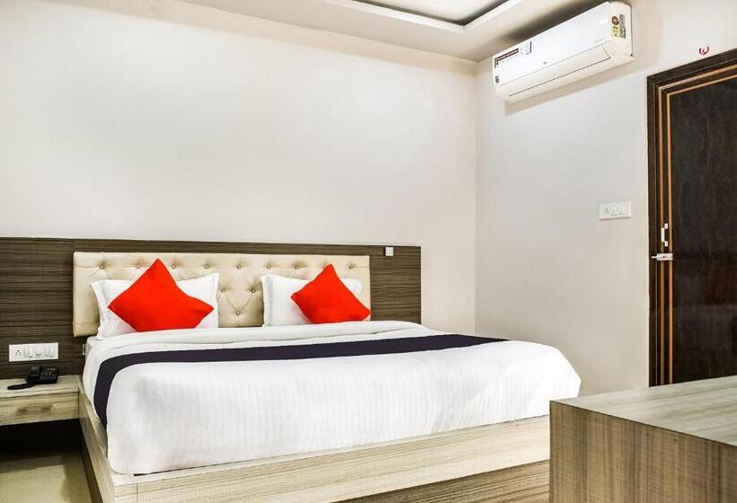 Hotel Capital O Jai Adisson