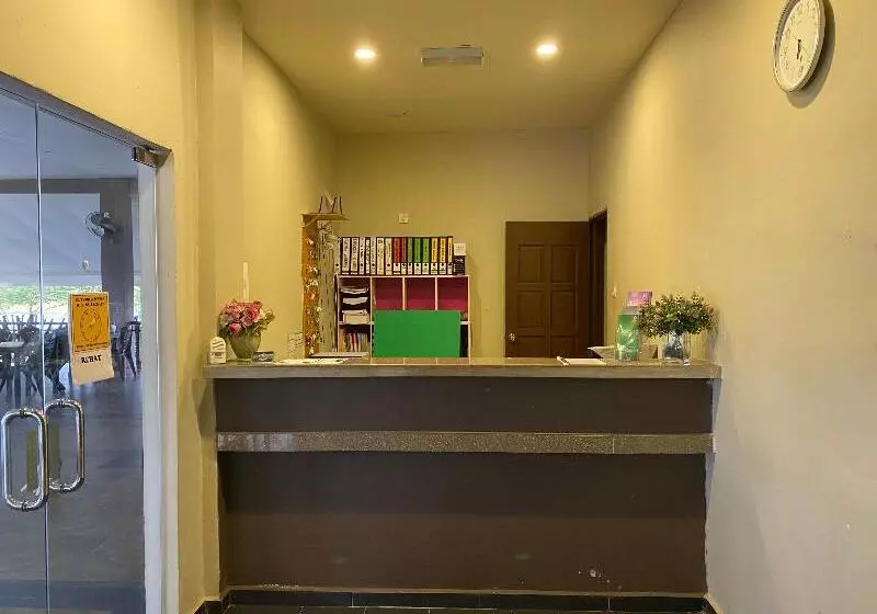 Hotelli Oyo 89896 Sedili Inn Resort