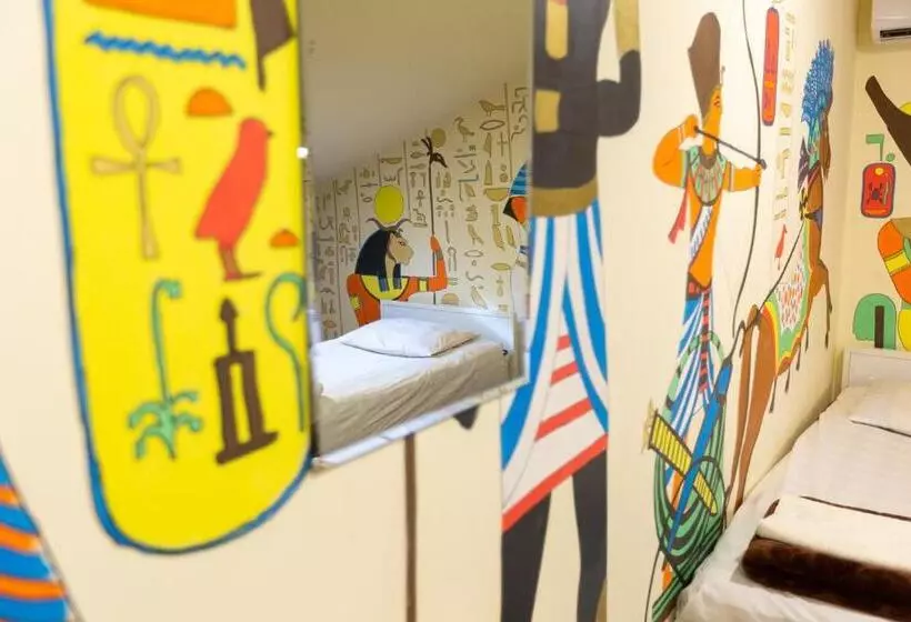 Light Hostel