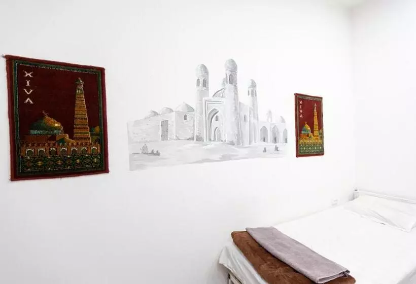 Light Hostel