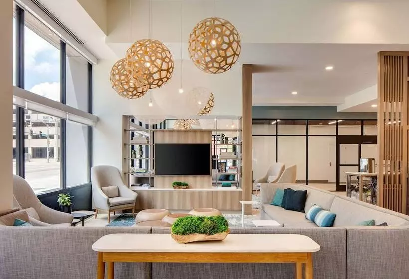 ホテル Element Iowa City