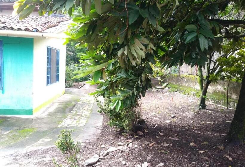 پانسیون Hostal Juan Lindo