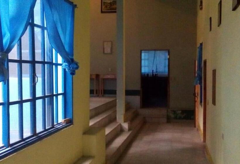 پانسیون Hostal Juan Lindo