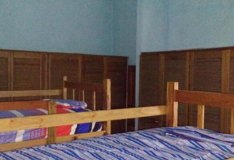 پانسیون Hostal Juan Lindo