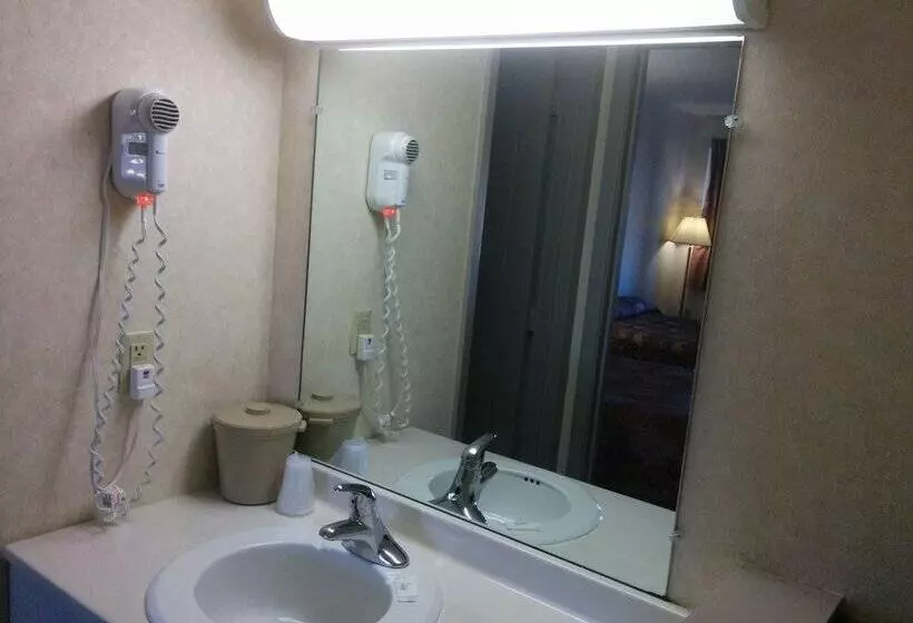 בית מלון כפרי Budget Inn   Troy