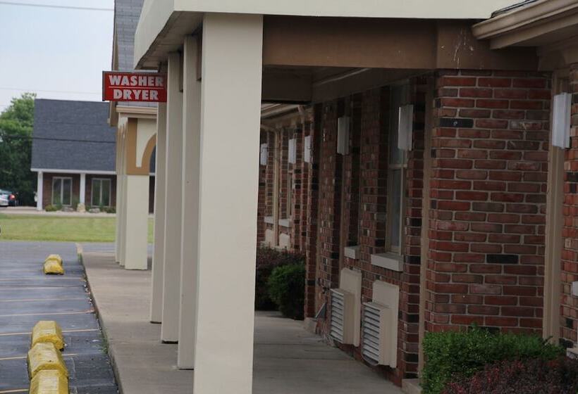 Отель Budget Inn Troy