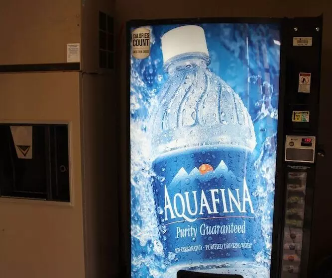 בית מלון כפרי Budget Inn   Troy