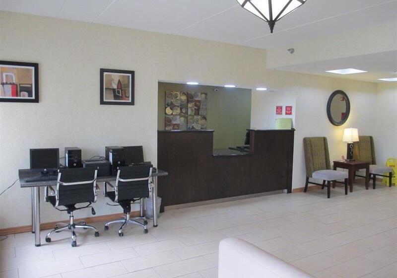 ホテル Days Inn By Wyndham Indiana Pa Near Iup