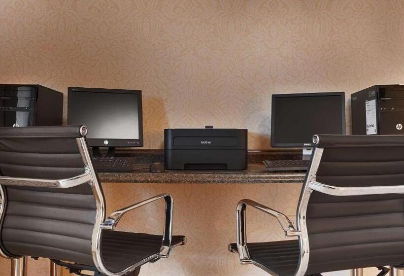 ホテル Days Inn By Wyndham Indiana Pa Near Iup