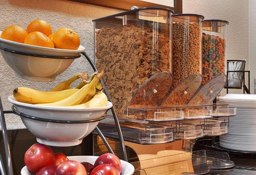 ホテル Days Inn By Wyndham Indiana Pa Near Iup