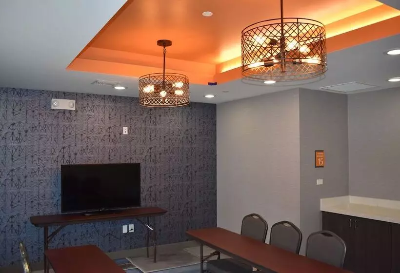 호텔 Laquinta Inn & Suites By Wyndham San Bernardino