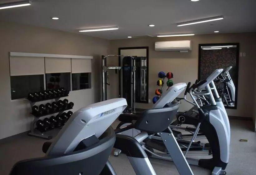 호텔 Laquinta Inn & Suites By Wyndham San Bernardino