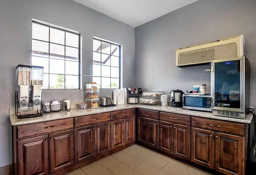 فندق Rodeway Inn St George North Near Pioneer Park